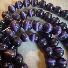 Load image into Gallery viewer, Purple cats eye beads 12mm