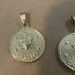 2 Cancer charms (gold)