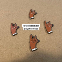 Load image into Gallery viewer, Zeta hand charm