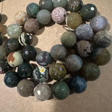 Load image into Gallery viewer, Green camo agate beads