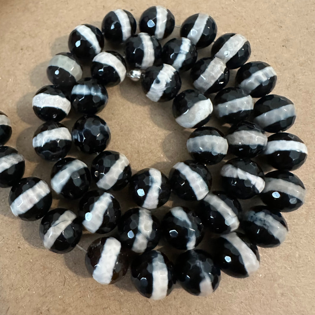 Black and tan stripe beads 8mm