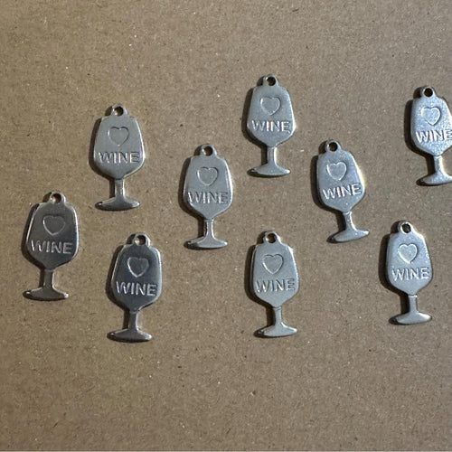 10 wine glass charms