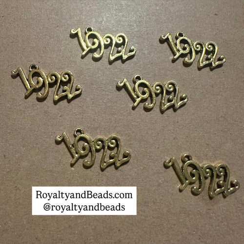 The year 1922 charm.