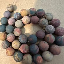 Load image into Gallery viewer, Tan orange tan and green beads