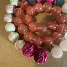Load image into Gallery viewer, Pink mixed beads