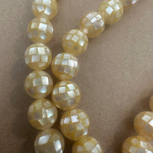 Load image into Gallery viewer, Yellow shell pearl beads