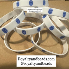 Load image into Gallery viewer, Zeta Phi Beta shield wristband