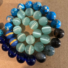 Load image into Gallery viewer, Blue mixed beads