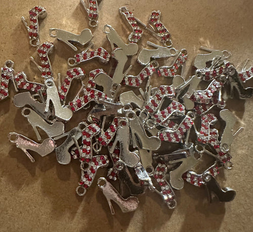 5 red heel shoe charms.