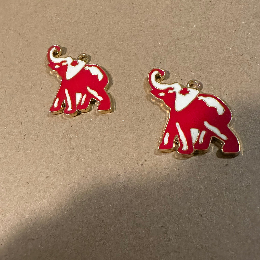 2 gold elephant charms