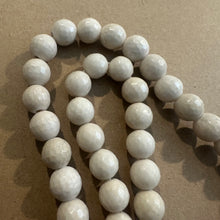 Load image into Gallery viewer, Tan jasper beads