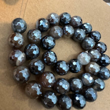 Load image into Gallery viewer, Brown iridescent faceted beads