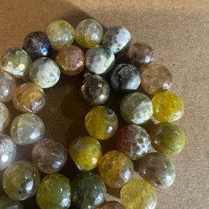 Yellow agate beads*