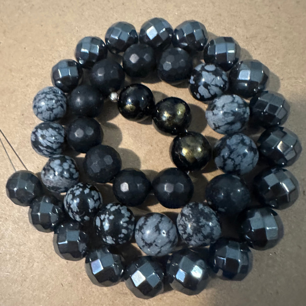 Black bead mix