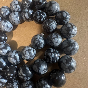 Black and gray snowflake beads