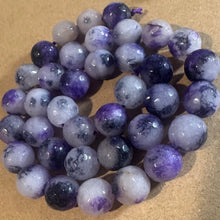 Load image into Gallery viewer, Purple and white agate beads