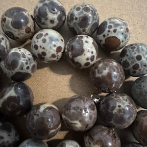 Brown spotted beads 12mm