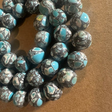 Load image into Gallery viewer, Blue and gray beads
