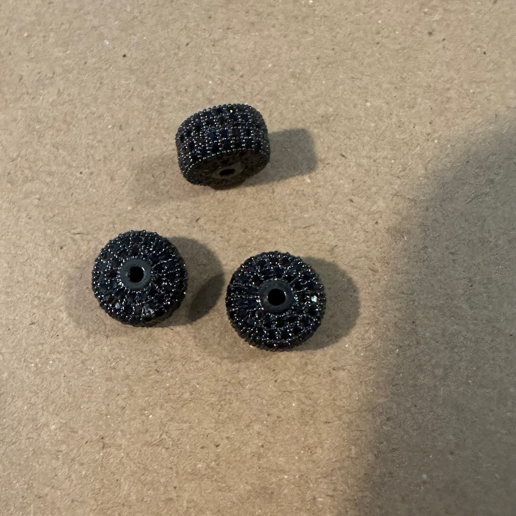 3 pave all black spacers