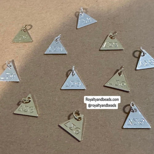 DST pyramid charm