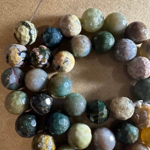 Green camo agate beads