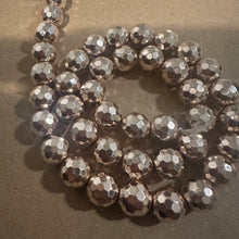 Load image into Gallery viewer, Light Faceted rose gold beads