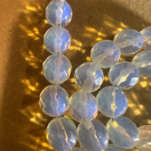 Load image into Gallery viewer, Faceted clear beads