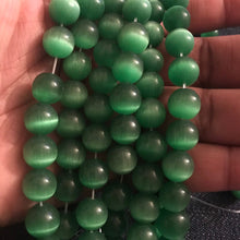 Load image into Gallery viewer, 8mm Green cats eye beads