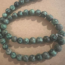 Load image into Gallery viewer, Green Tibetan beads 8mm