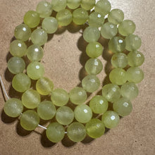 Load image into Gallery viewer, Light green beads 8mm.